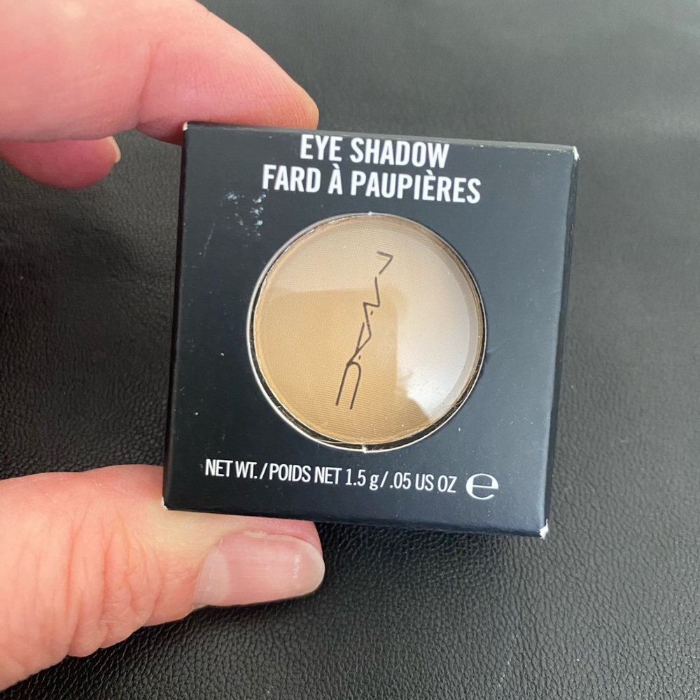 MAC eyeshadow